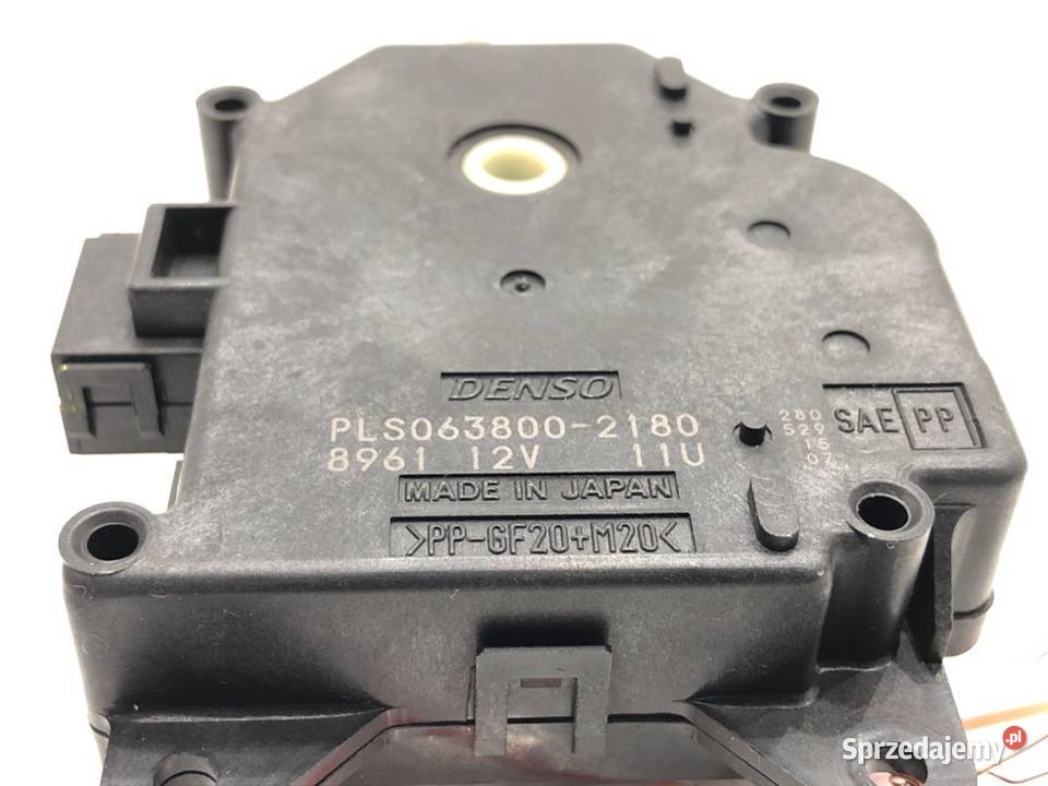 SILNIK NAGRZEWNICY TOYOTA 0638002180 RAV 4 IV