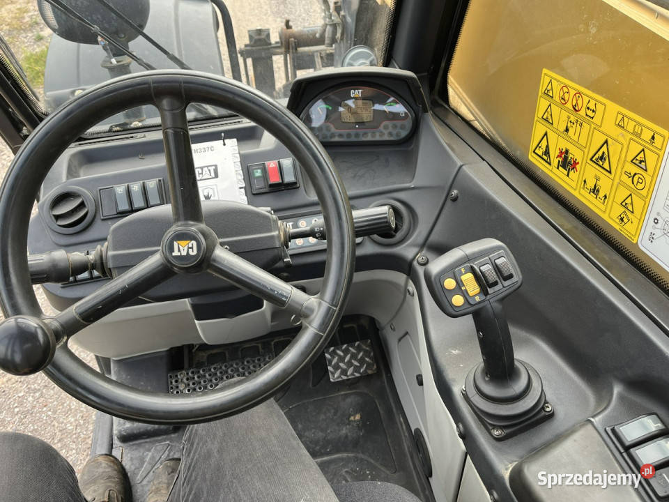 kompaktowa Caterpillar Caterpillar Th 337 Koparko ładowarki Zagnańsk