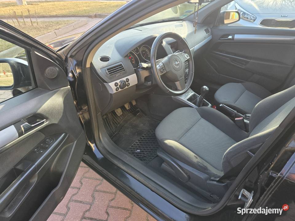 Opel Astra kombi 16 benzyna 2005 Łódź