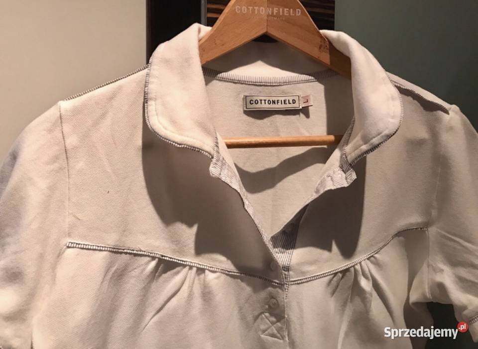 Białe polo Cottonfield z okrągłym kołnierzykiem Warszawa