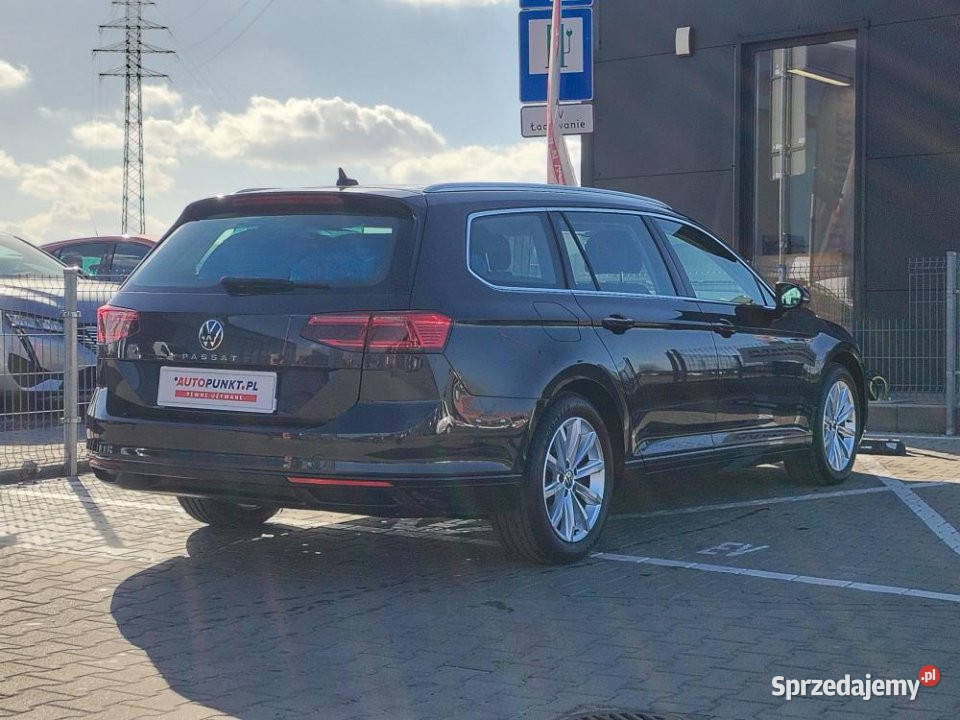 Volkswagen Passat 2022r DSG Full LED ACC FV23 1 1968cm3 Poznań