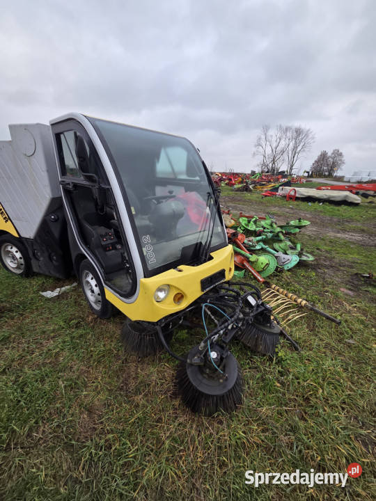 Zamiatarka przegubowa KRCHER ICC 2 D mazowieckie