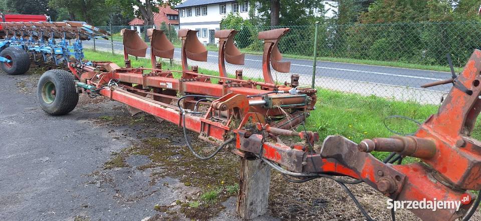 Pług obrotowy Kverneland 51 półzawieszany Maszewo sprzedam