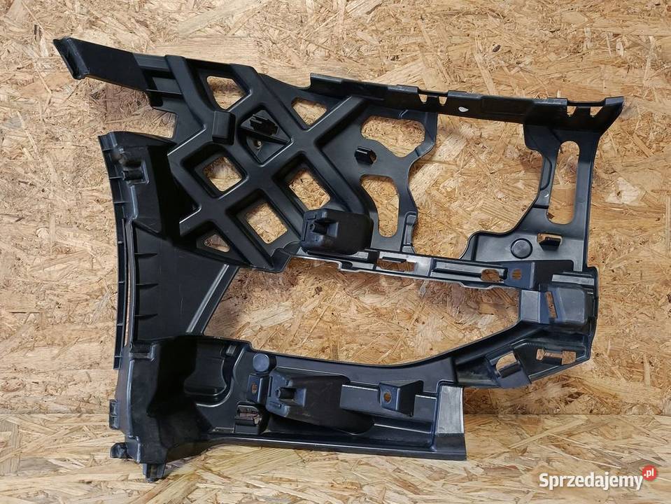 VW GOLF 7 VII LIFT 17 ŚLIZG MOCOWANIE ZDERZAKA osobowe Pleszew