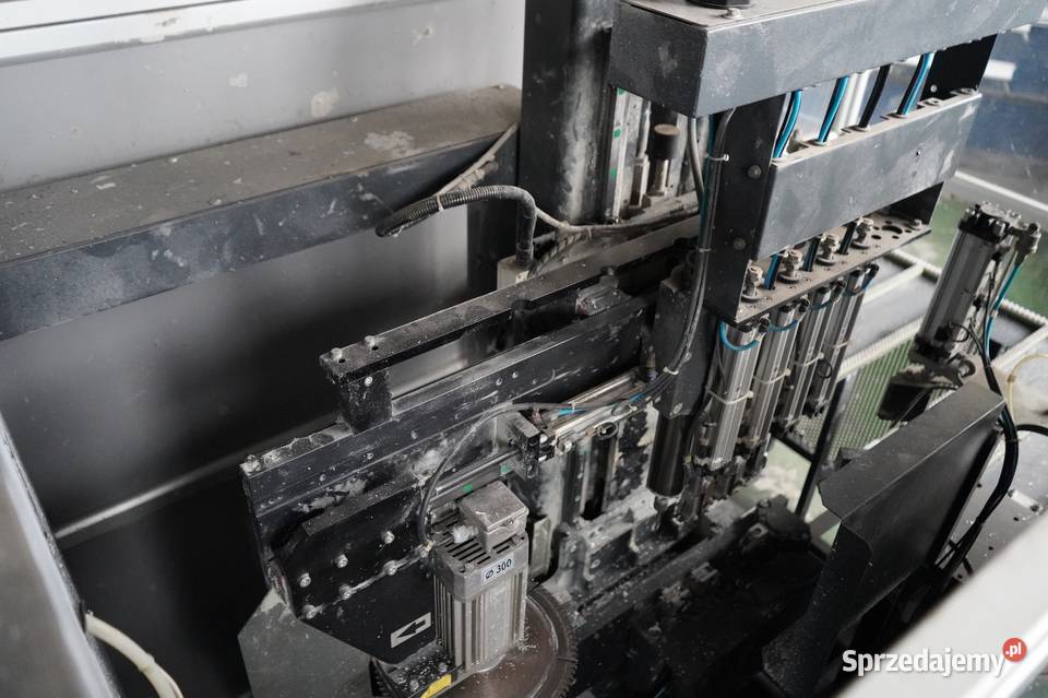 Oczyszczarka numeryczna z komputerem GRAF