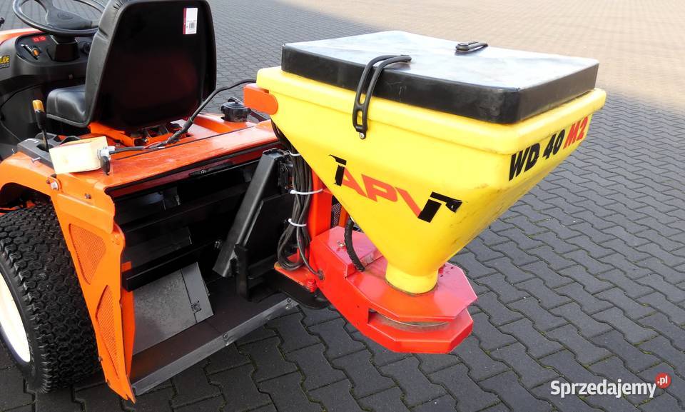 Rozsiewacz do soli APV WD 40 M2 Kubota GR Baras Świnice Warckie