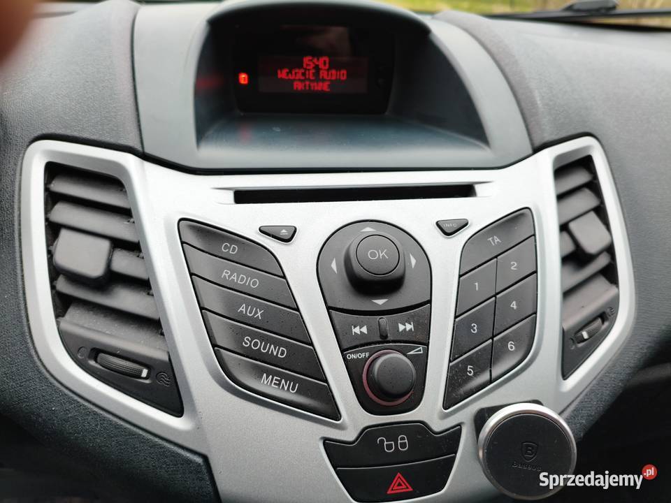 Ford Fiesta Mk7 14 TDCI manual niski przebieg 70KM Nozdrzec