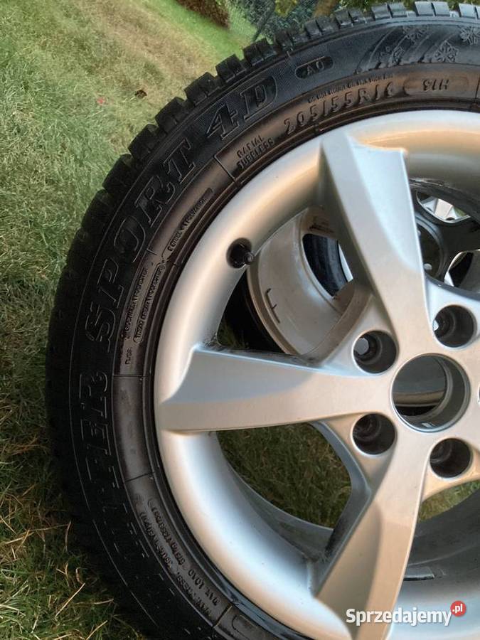 Koła zimowe Audi A3 20555R16 5x112 et43 65j 8V5