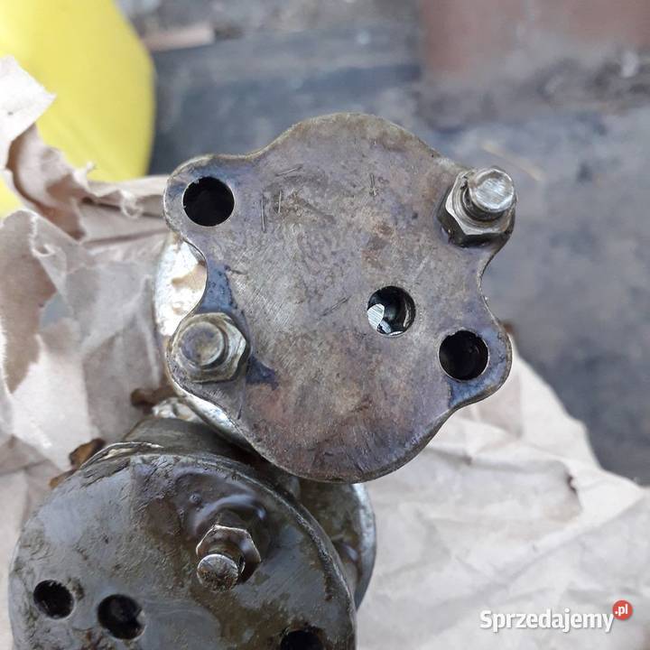 Pompa oleju Ural M61 M62 M63 M66 M67