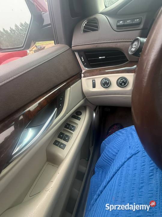 Cadilac Escalade Premium IV 2016 7 osób ESV 165