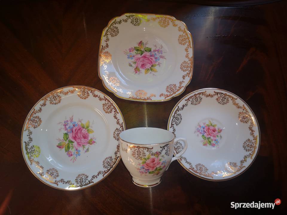 Filiżanka na podstawce z 2 talerzykami 22 ct Gdańsk