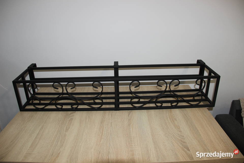 Kosz na kwiaty poręczy balustrady kwietnik Skarbimierz