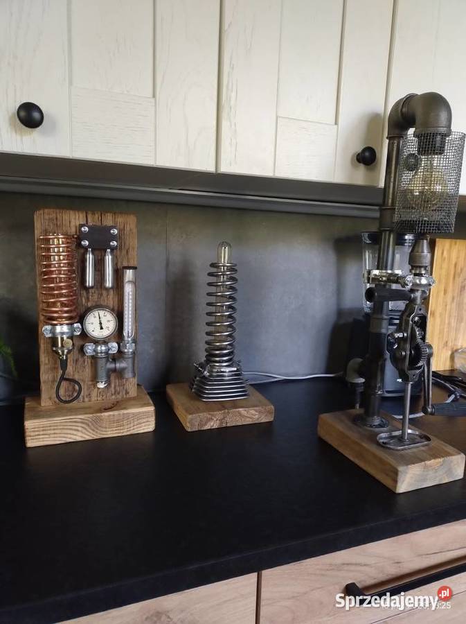Ręcznie robiona unikatowa industrialna lampa Tuszyn