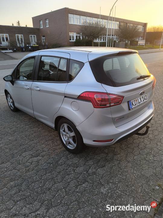 Sprzedam swoje Auto Forda B nieuszkodzony Motoryzacja Radom