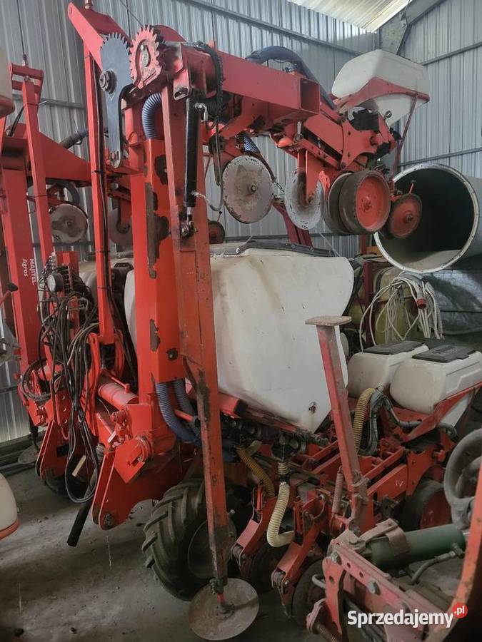 Siewnik do kukurydzy Kuhn maxima RT 8R