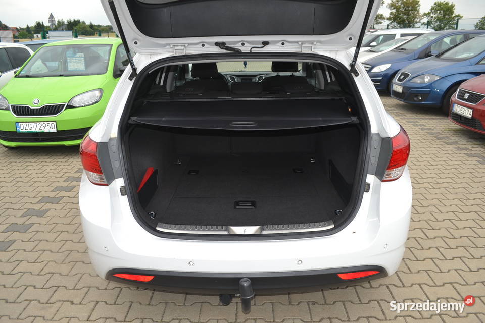 Hyundai i40 zarejestrowany 75 światła przeciwmgielne Zgorzelec sprzedam