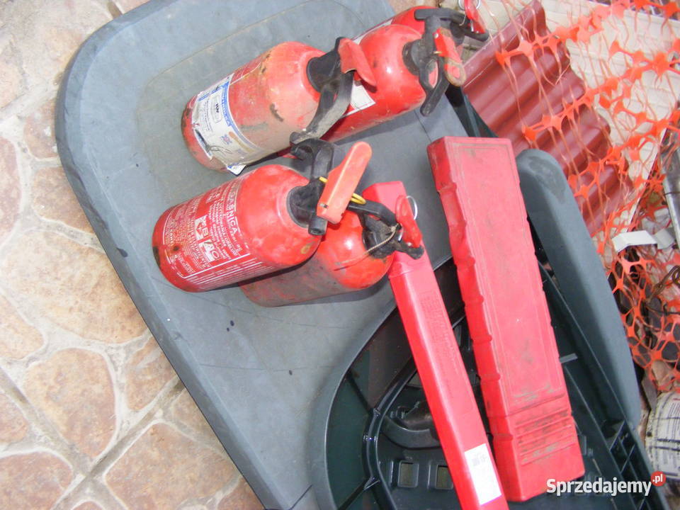 gaśnica samochodowa sprawna ale bez aktualnej Pozostałe
