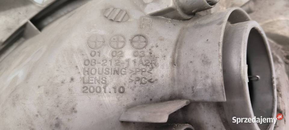 LAMPA PRAWA PRZÓD TOYOTA YARIS I 0821211A2R Lipno