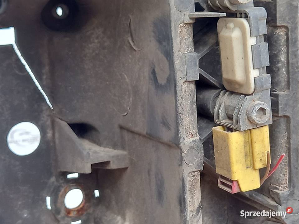 AUDI A3 8P II LIFT 10r pas przedni wzmocnienie osobowe świętokrzyskie