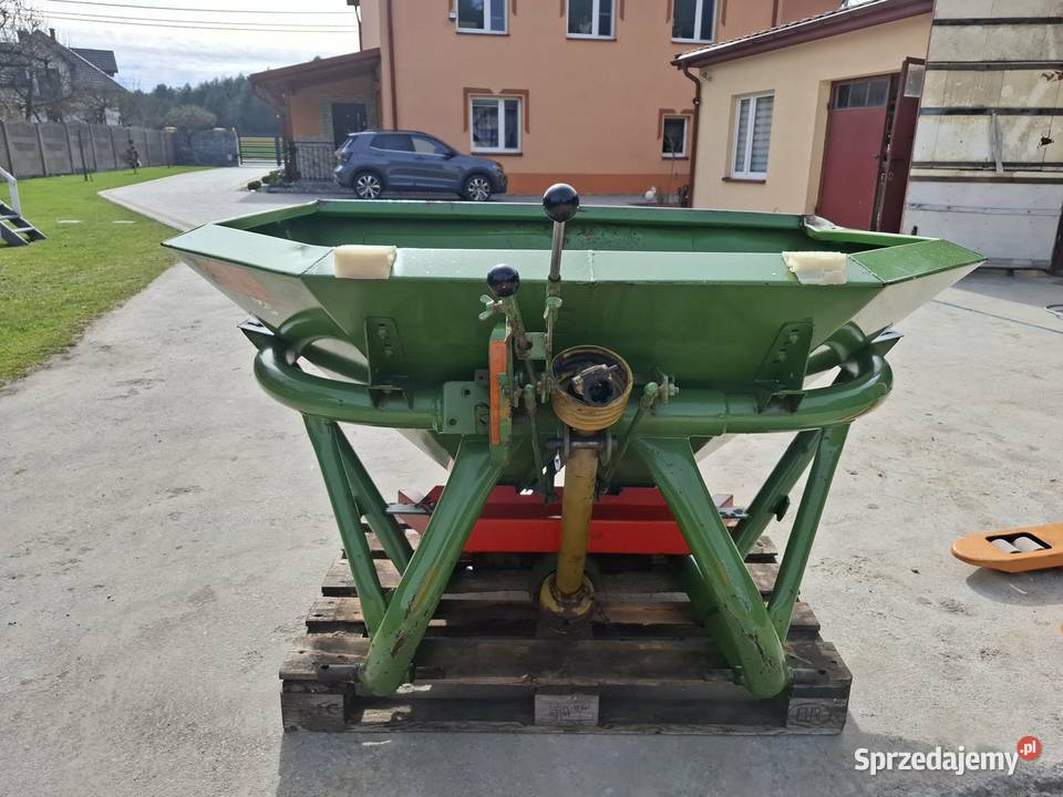 Rozsiewacz Nawozu Amazone F 603604 z Niemiec Daleszyce