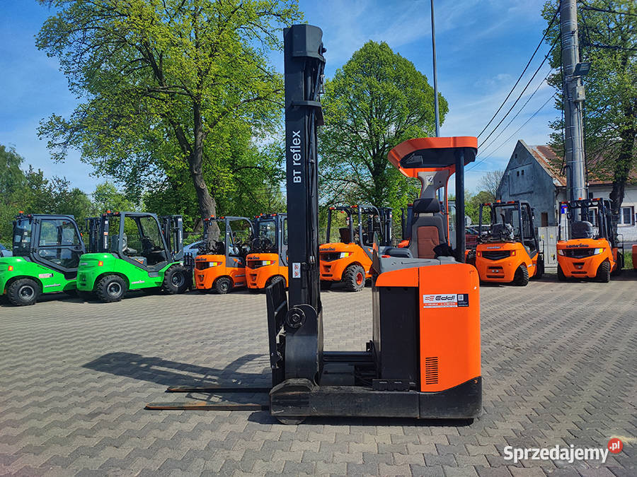 Wózek widłowy elektryczny reach truck BT RRE 140 Wózki widłowe