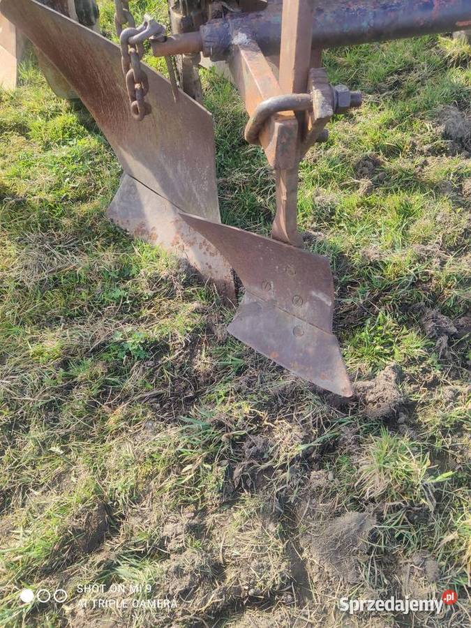 Pług 4 skibowy z przedpłużkiem