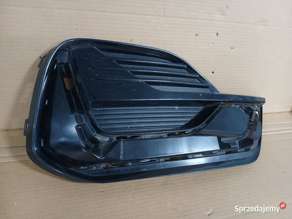 KRATKA W ZDERZAK PRAWA FORD FIESTA MK8 STLINE Drezdenko