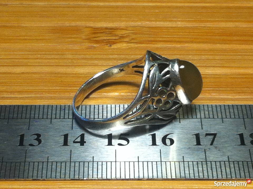 Srebrny pierścionek z naturalnym kamieniem Lublin sprzedam