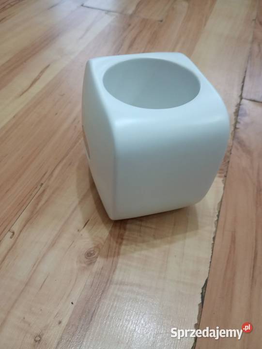 doniczka donica mała biała 13x10x12 śr otworu 8 Szczecin