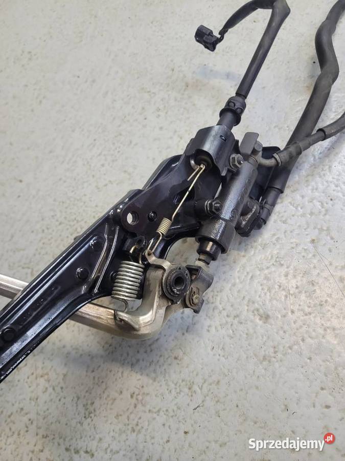 Honda VFR 1200 F podnóżek set dźwignia prawy Nowy Tomyśl
