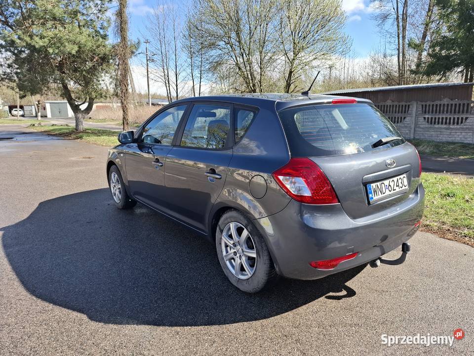 Sprzedam Kia Ceed 16 benzyna 126KM Dobre