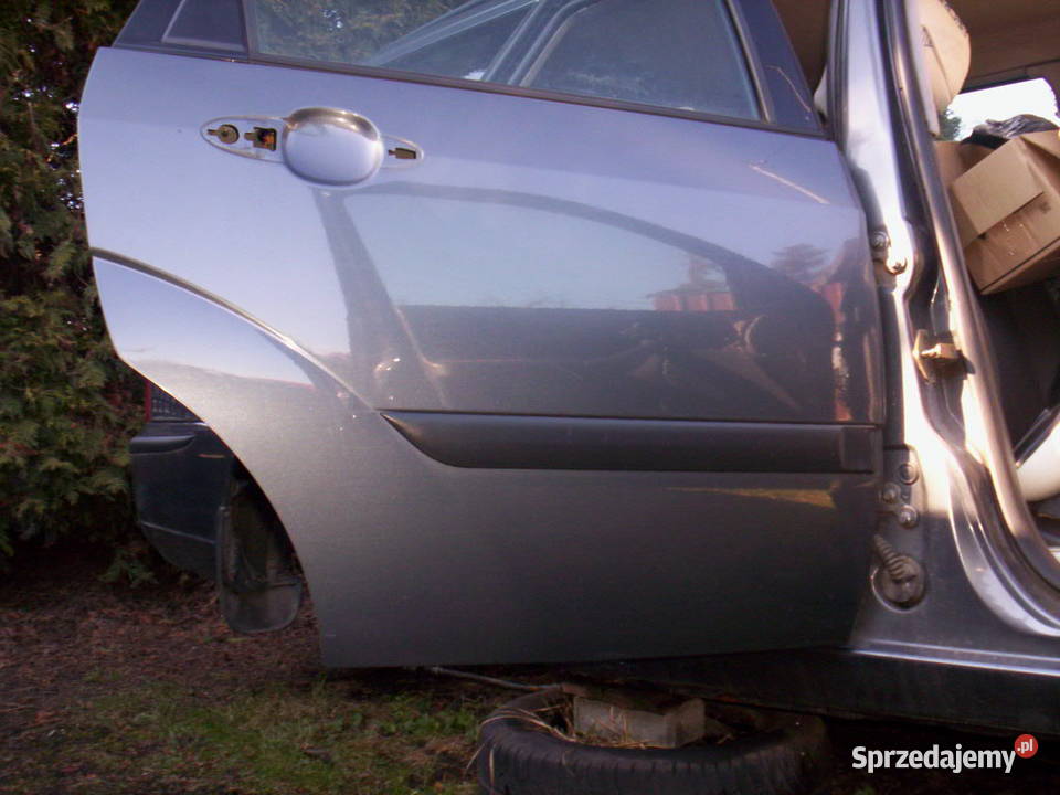 FORD FOCUS MK1 Drzwi Prawy Tył COMBI Kolor K1 Częstochowa