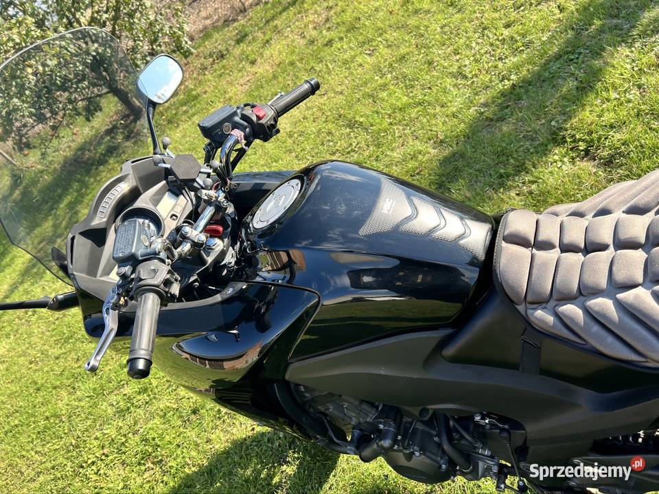 Honda CBF 1000 SC64 Rok produkcji 2010 Tyble