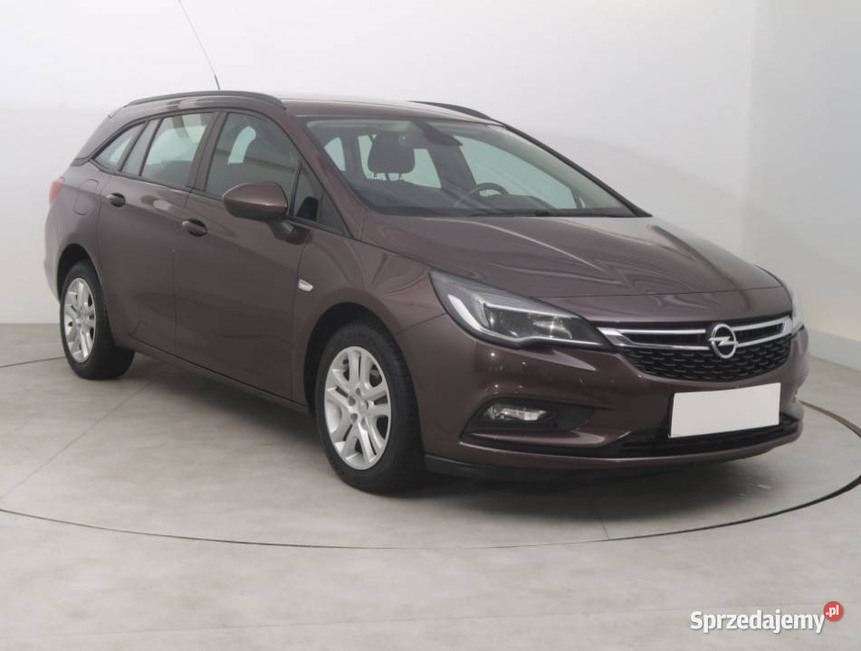 Opel Astra 14 T bluetooth Opel Bielany Wrocławskie