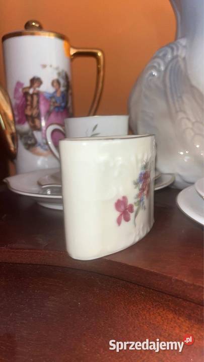 Wykałacznik ecru Z kwiatkami Syg Schwarzenhammer Gdańsk