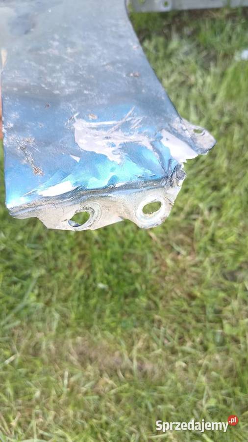 Błotnik prawy przód Audi A3 8Y Stronie