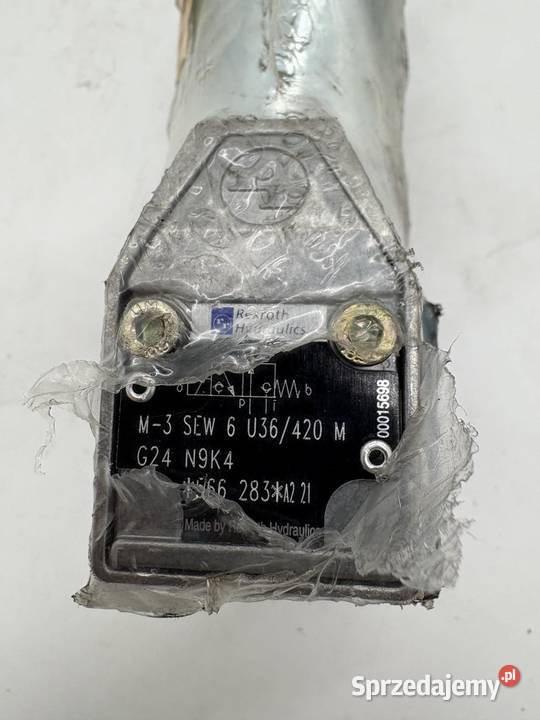 Rexroth R900566283 M3SEW6U36420MG24N9K4