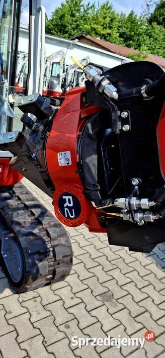 Minikoparka Takeuchi TB250 V5 ROTOTILT NOWA