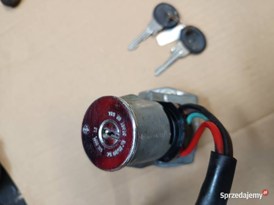 Stacyjka FIAT 126P NOWY