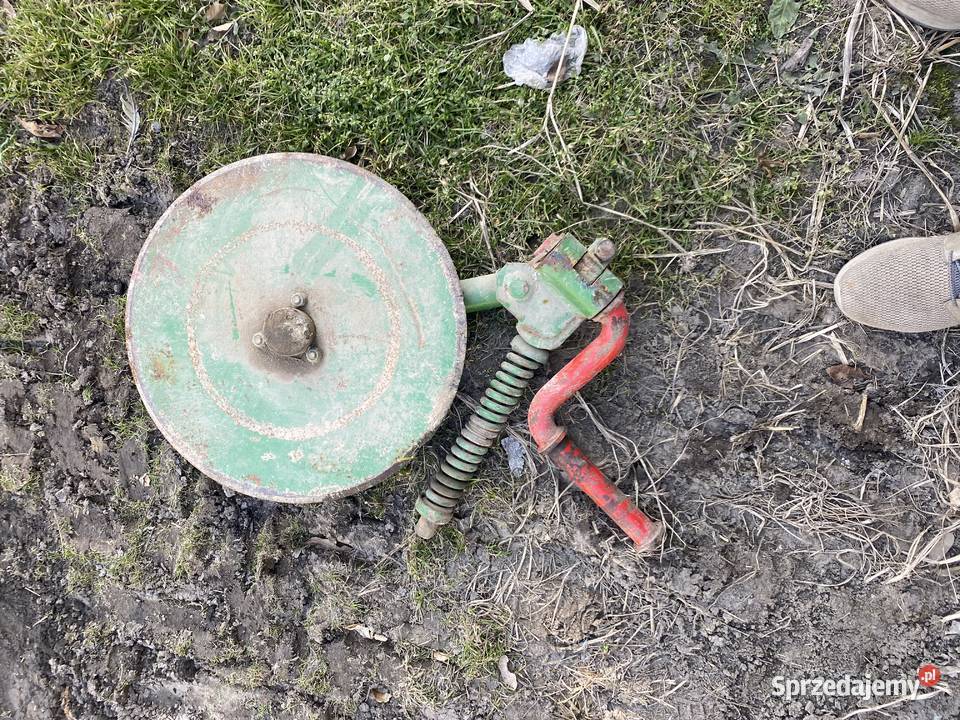 Krój tarczowy z zabezpieczeniem sprężyniwym