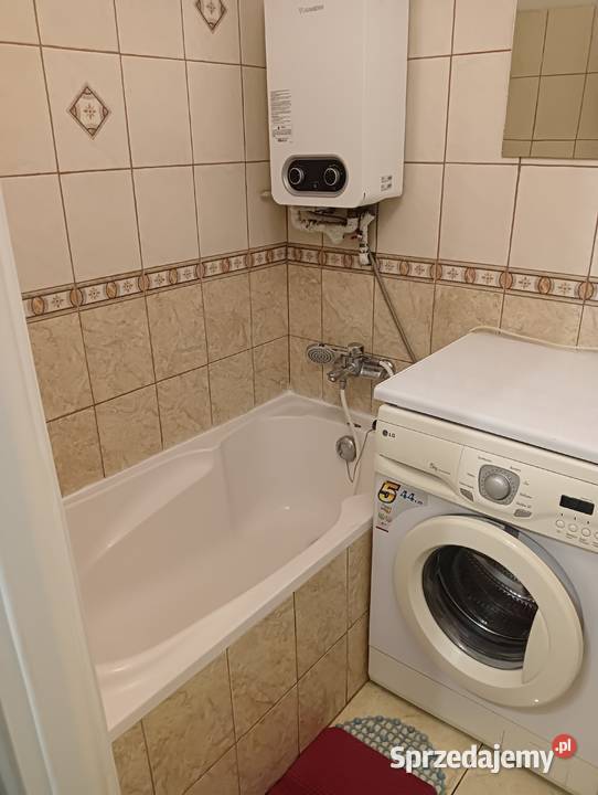 Wynajmę M2 Częstochowa Tysiąclecie okólna 1300 3 piętra i więcej