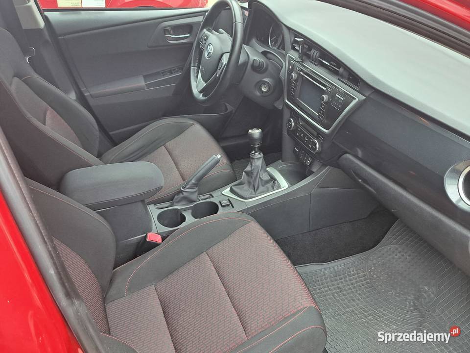 Toyota Auris LPG 30000 netto z polskiego salonu 132KM Auris Rzeszów sprzedam