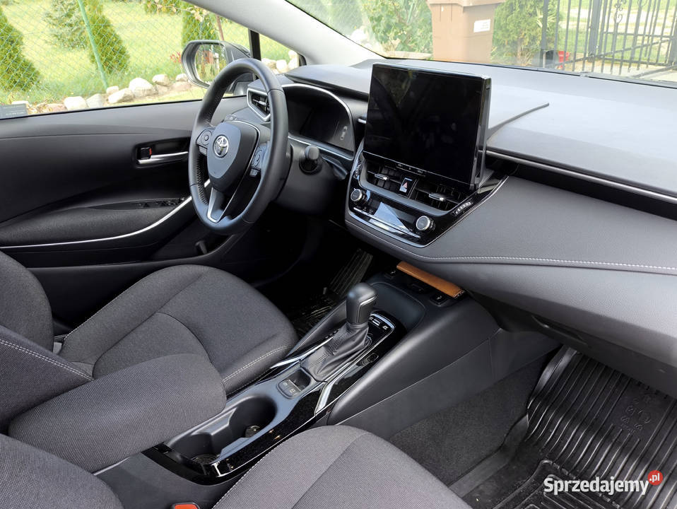 Toyota Corolla Sedan 18 Hybrid 140 Style 112025 nieuszkodzony Gdańsk