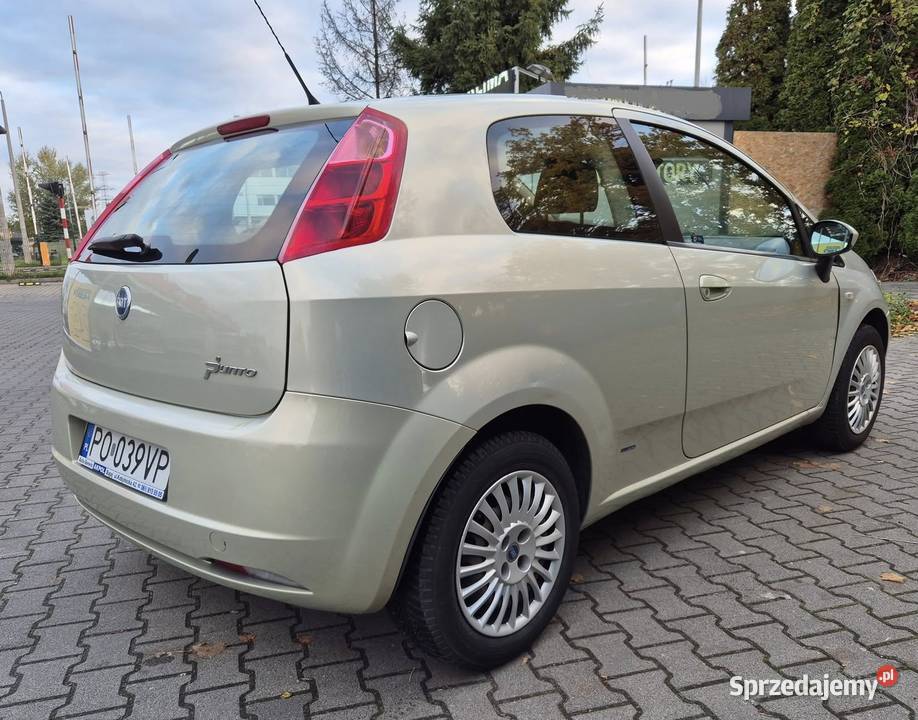 Fiat Grande Punto 14 3D salon polska 93 Poznań wielkopolskie