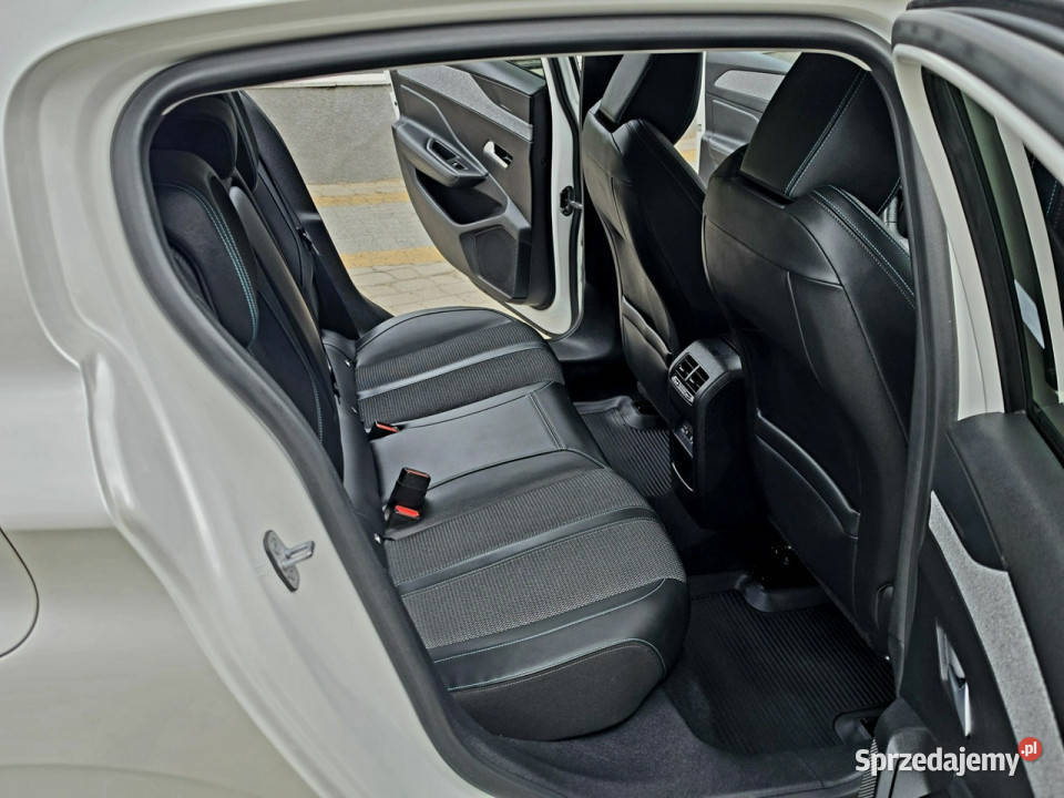 Peugeot 308 12 PureTech 130 ALLURE Biała perła Skępe