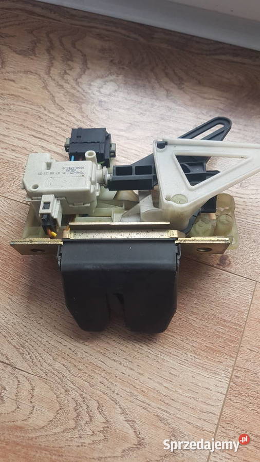 Zamek tylna klapa volvo