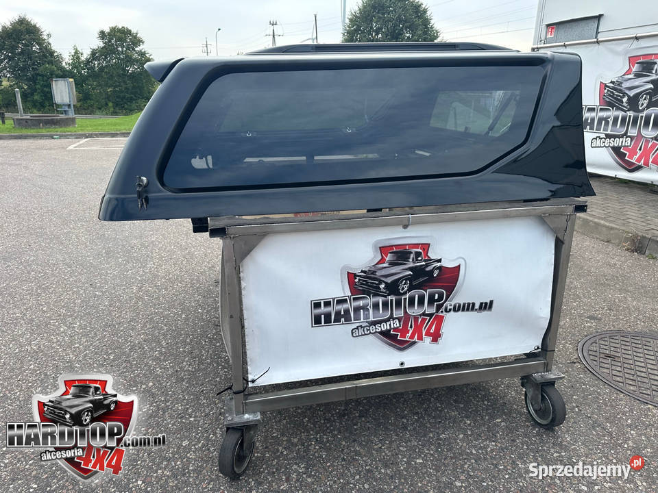 Zabudowa Toyota Hilux Hardtop double cab 2015 części blacharskie warmińsko-mazurskie Pasłęk