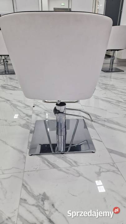 Wyposażenie salonu fryzjerskiego Fotele Warszawa