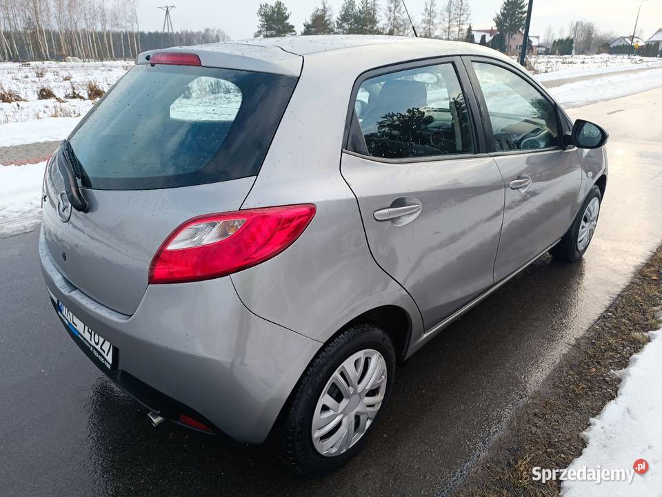 Mazda 2 bogata wersja niski przebieg 86KM 2 Tarnobrzeg