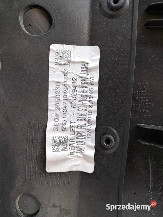 TAPICERKA BOCZEK PRAWY TYŁ Dodge Durango III